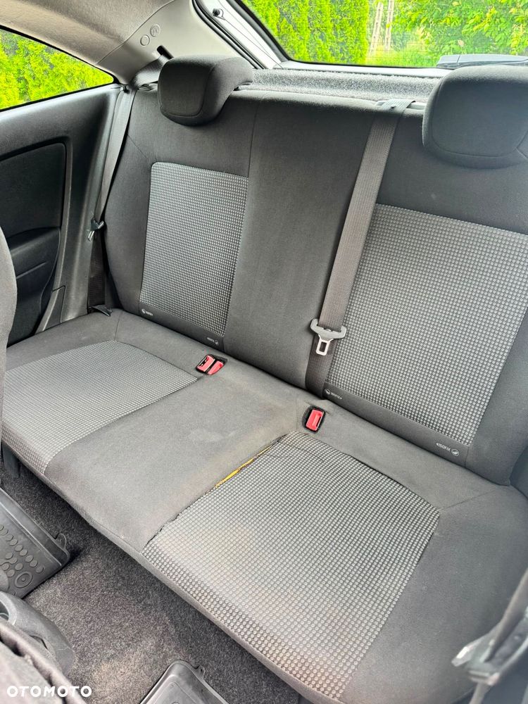 Opel Corsa - 8