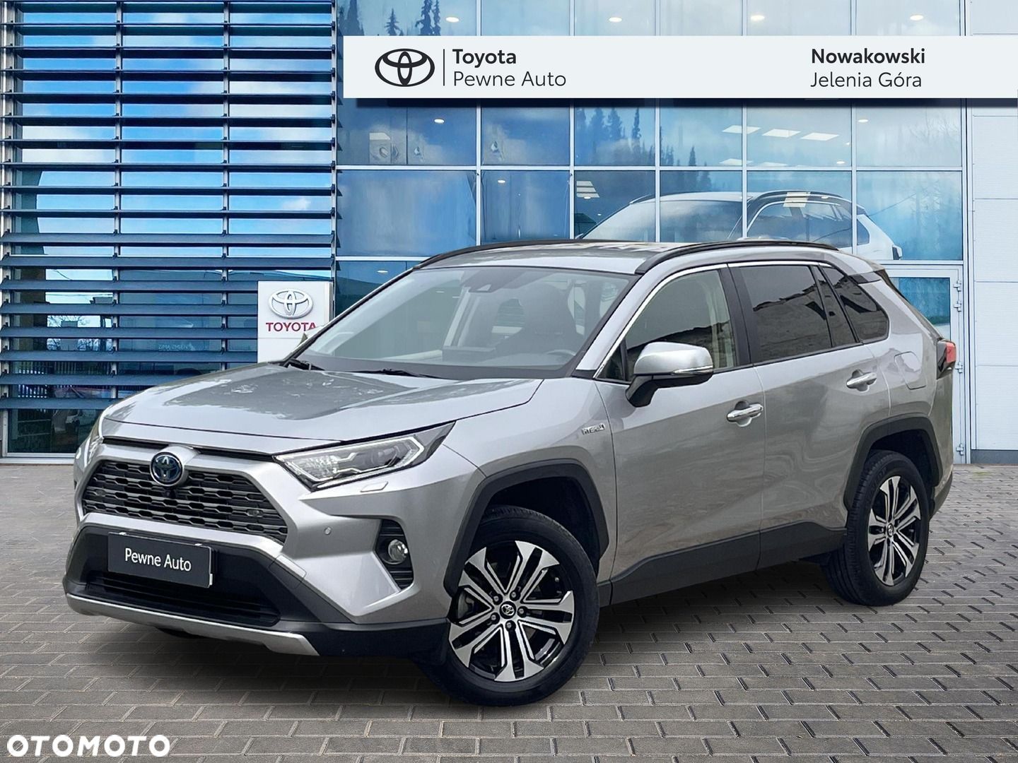 Toyota RAV4 - 1