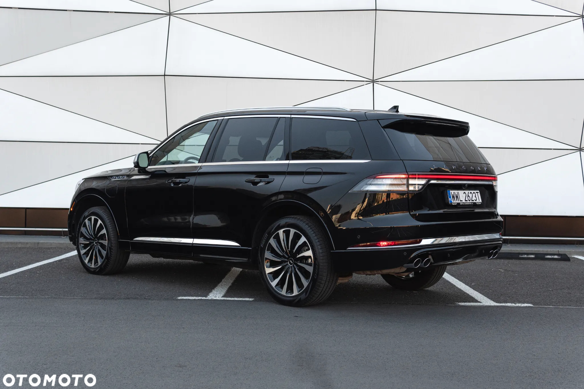 Lincoln Aviator - 3