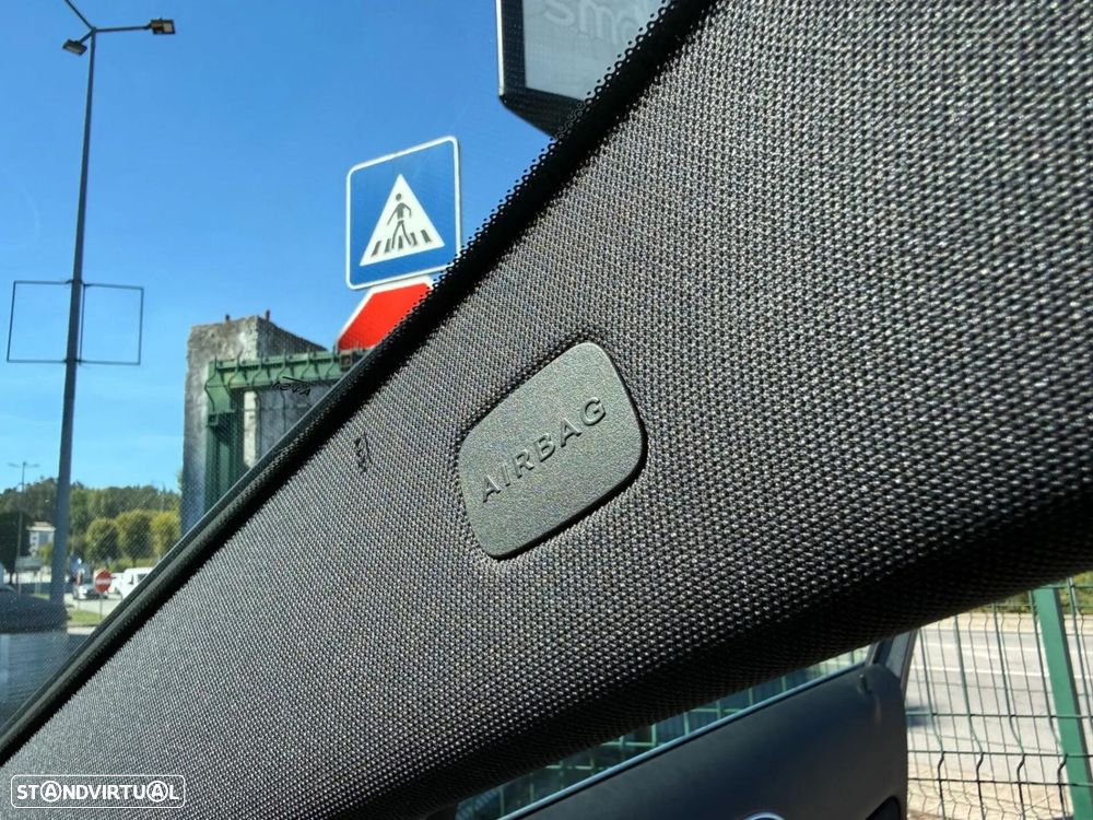 Mercedes-Benz A 180 AMG Line - 25