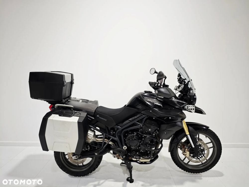 Triumph Tiger - 1