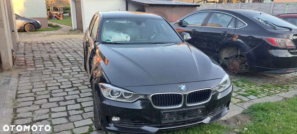 BMW Seria 3 335d xDrive - 9