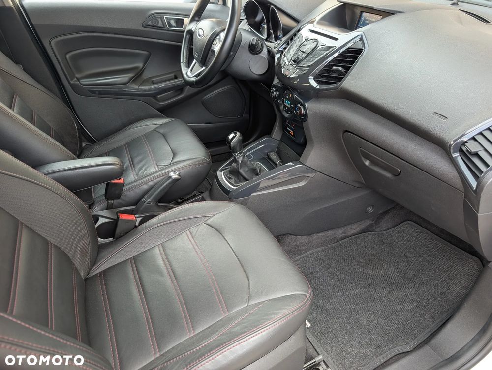 Ford EcoSport 1.5 Ti-VCT TITANIUM - 22