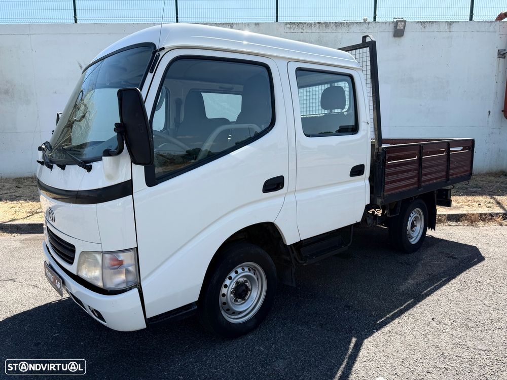 Toyota DYNA - 3