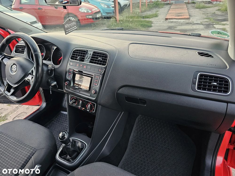 Volkswagen Polo - 16