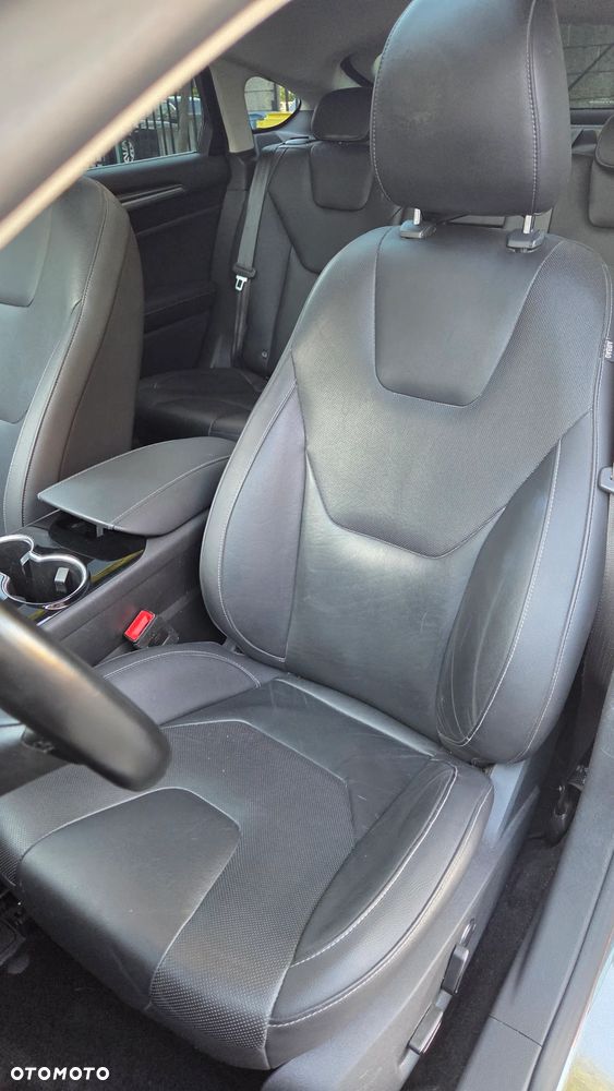 Ford Mondeo 2.0 TDCi STart-Stopp Titanium - 25