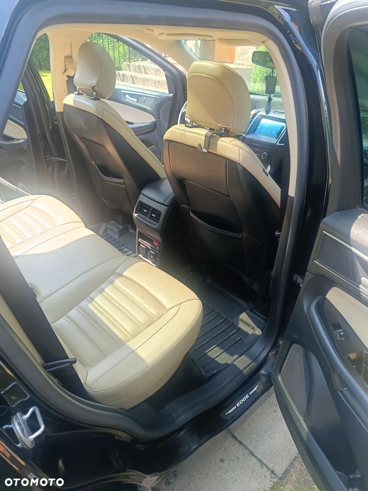 Ford Edge - 9