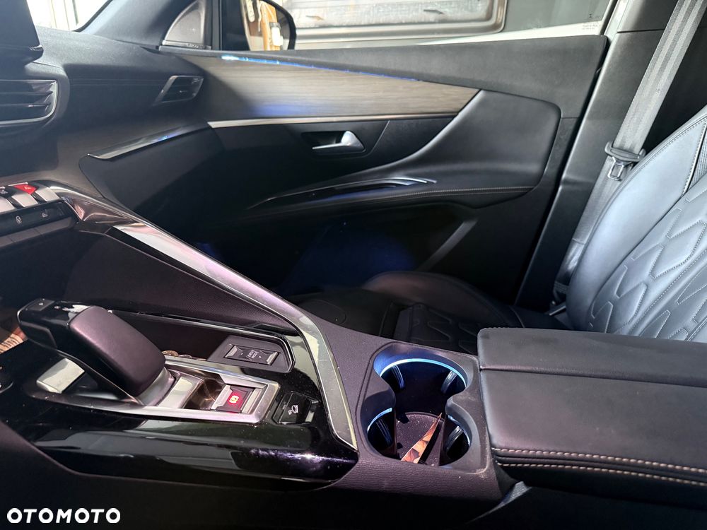 Peugeot 3008 - 21