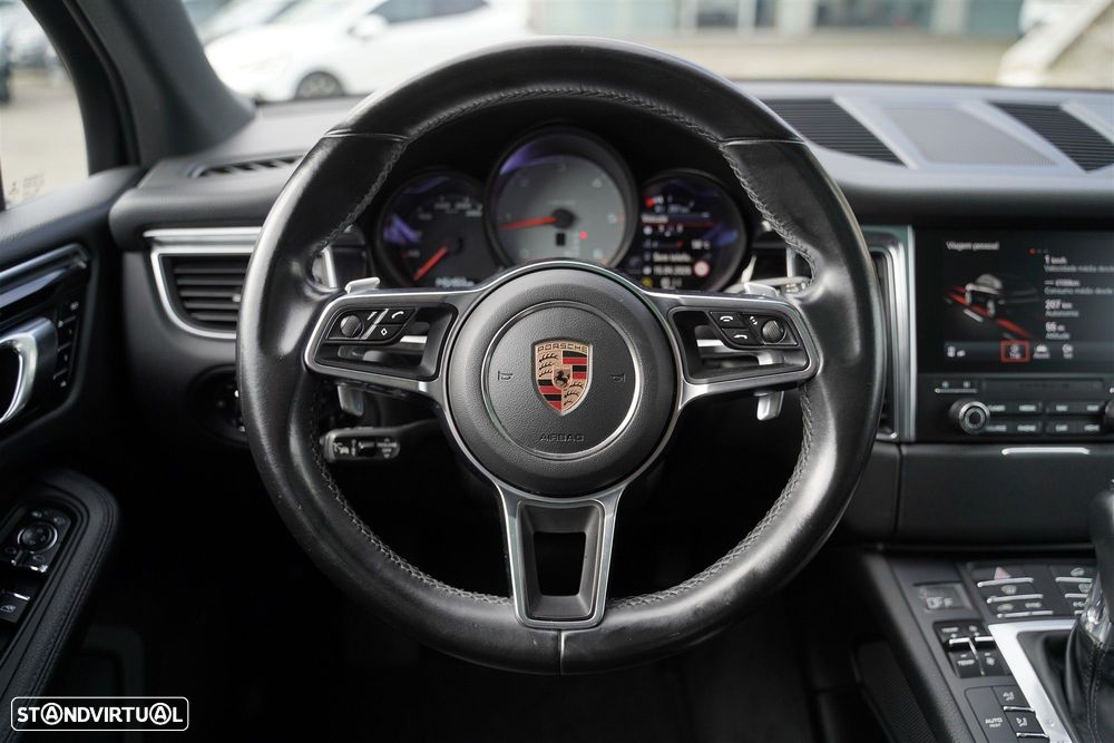 Porsche Macan S - 22