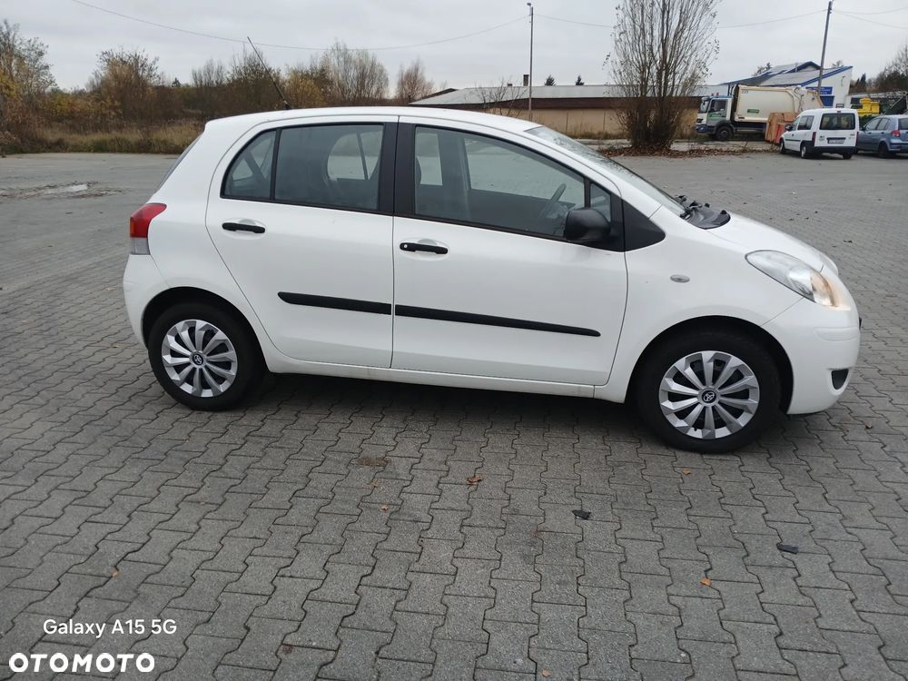 Toyota Yaris 1.33 Sol - 4