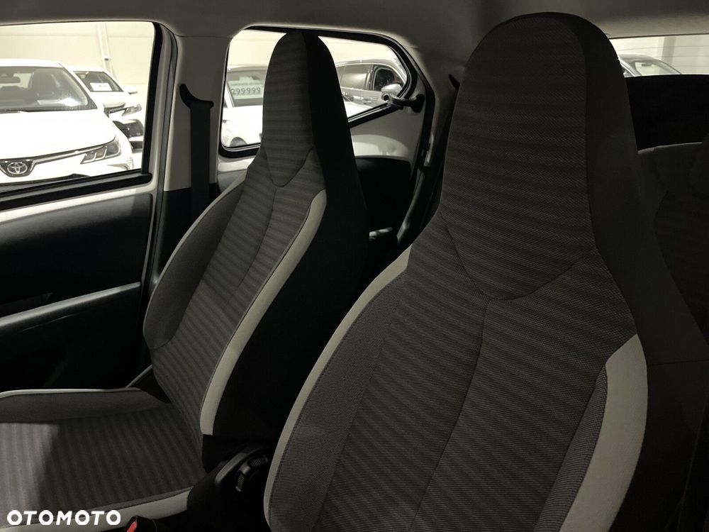 Toyota Aygo 1.0 VVT-i Color Edition - 11