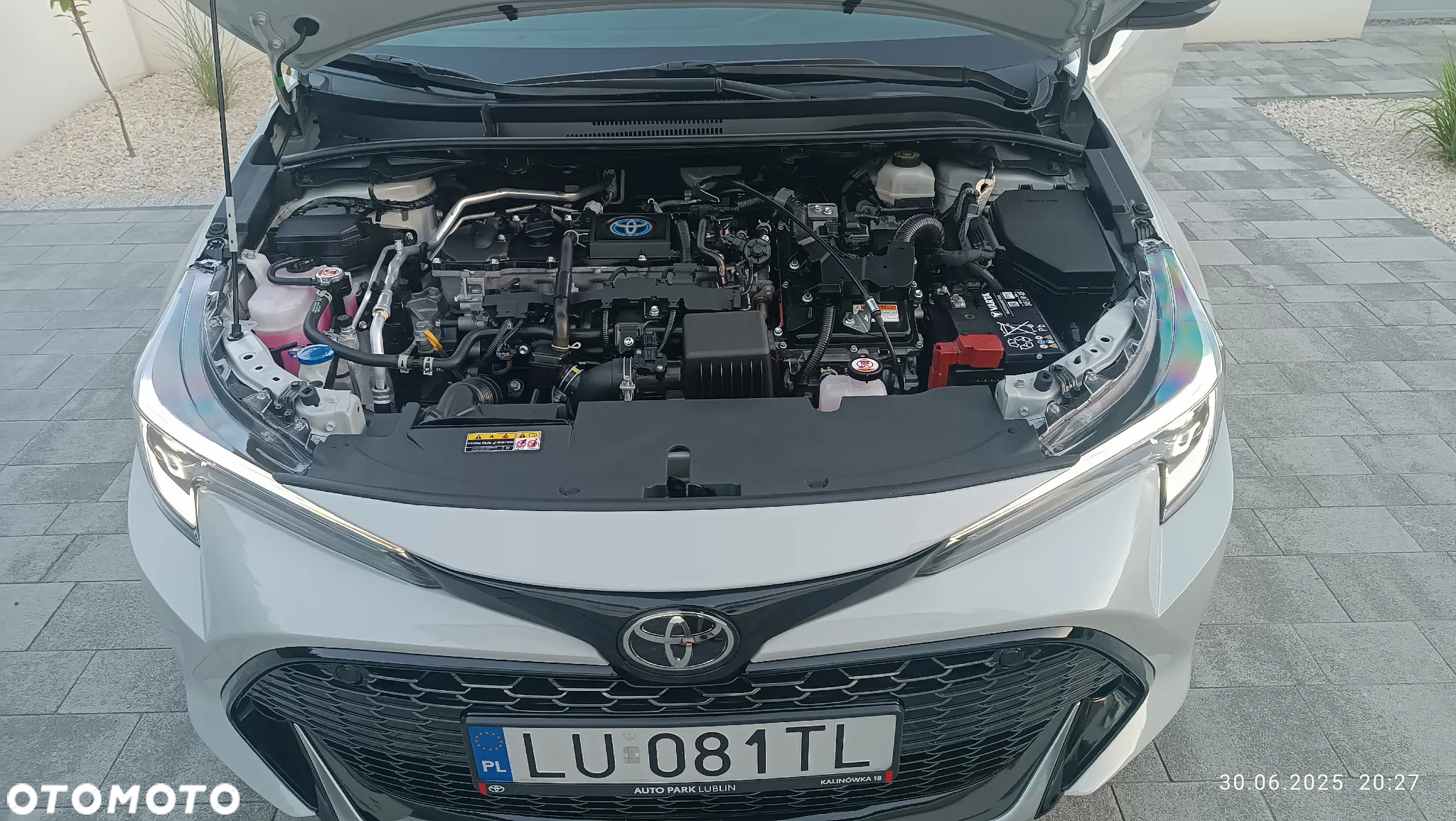 Toyota Corolla 1.8 Hybrid GR Sport - 11