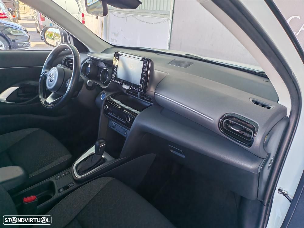 Toyota Yaris Cross 1.5 HDF Comfort Plus - 9