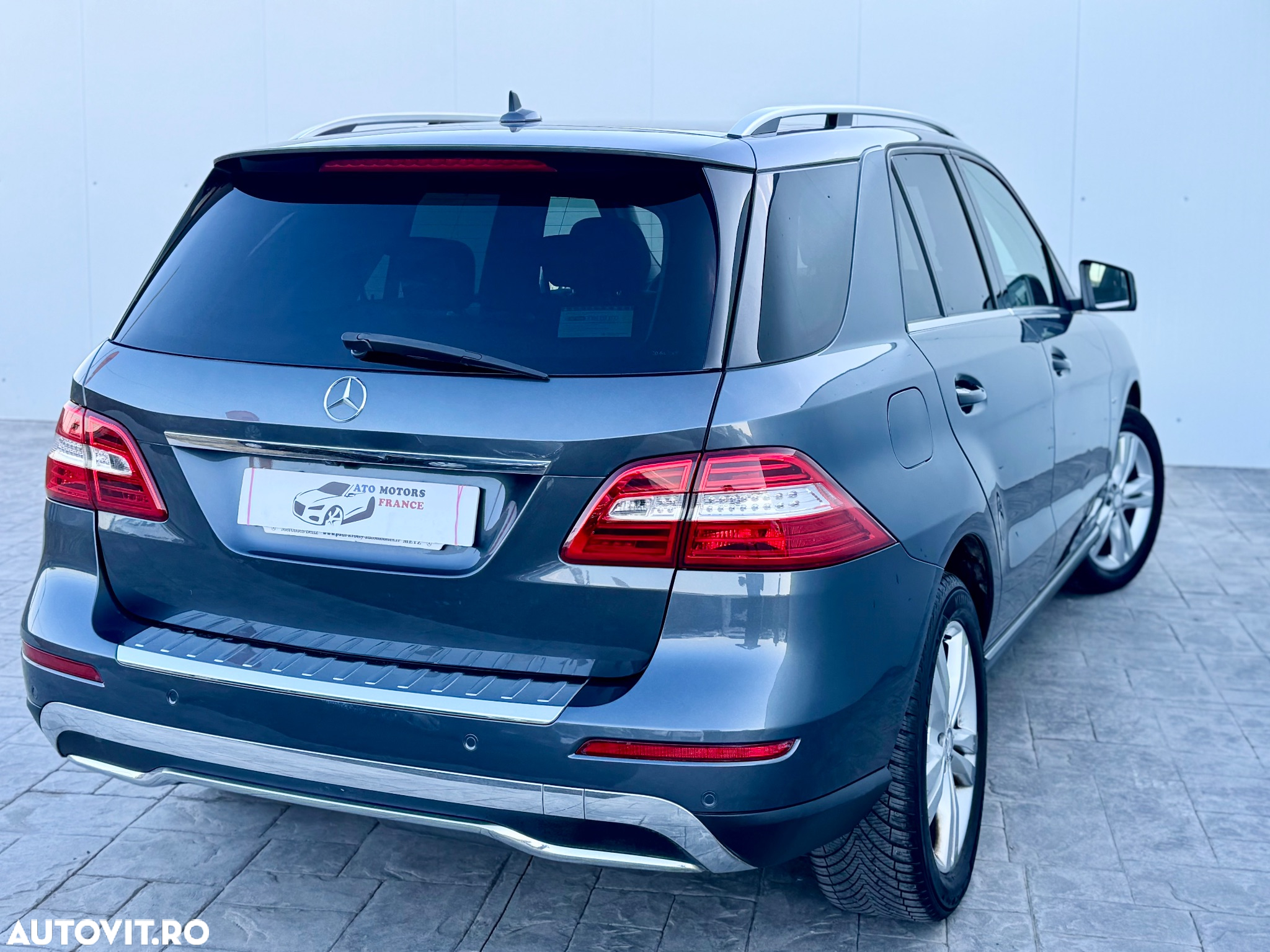 Mercedes-Benz ML 250 BlueTec 4MATIC Aut - 2