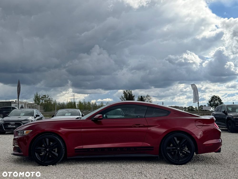 Ford Mustang - 7