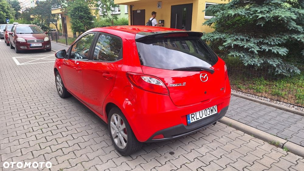 Mazda 2 - 3