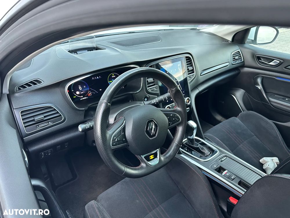 Renault Megane E-TECH Plug-in 160 R.S. LINE - 9