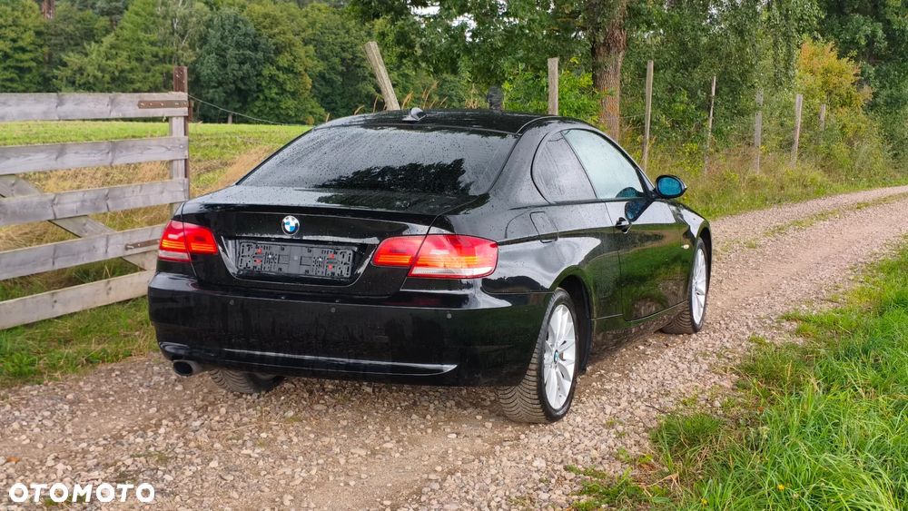 BMW Seria 3 320i - 6