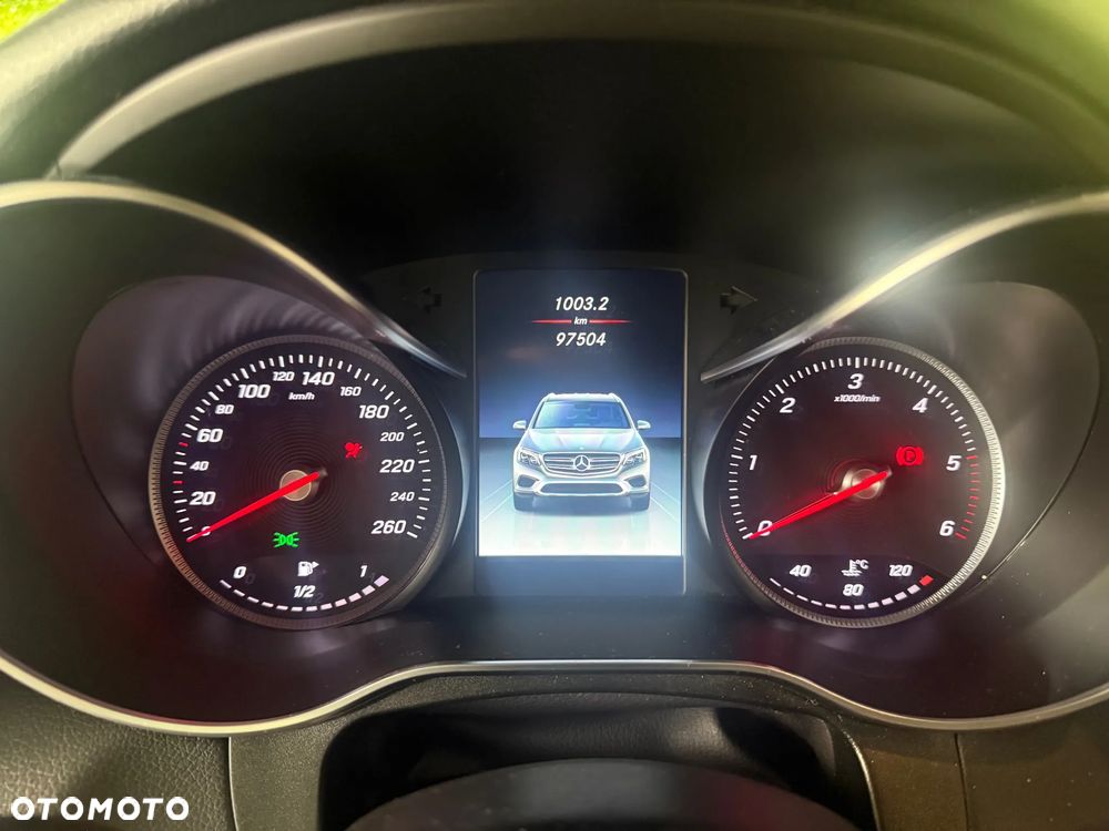 Mercedes-Benz GLC - 9