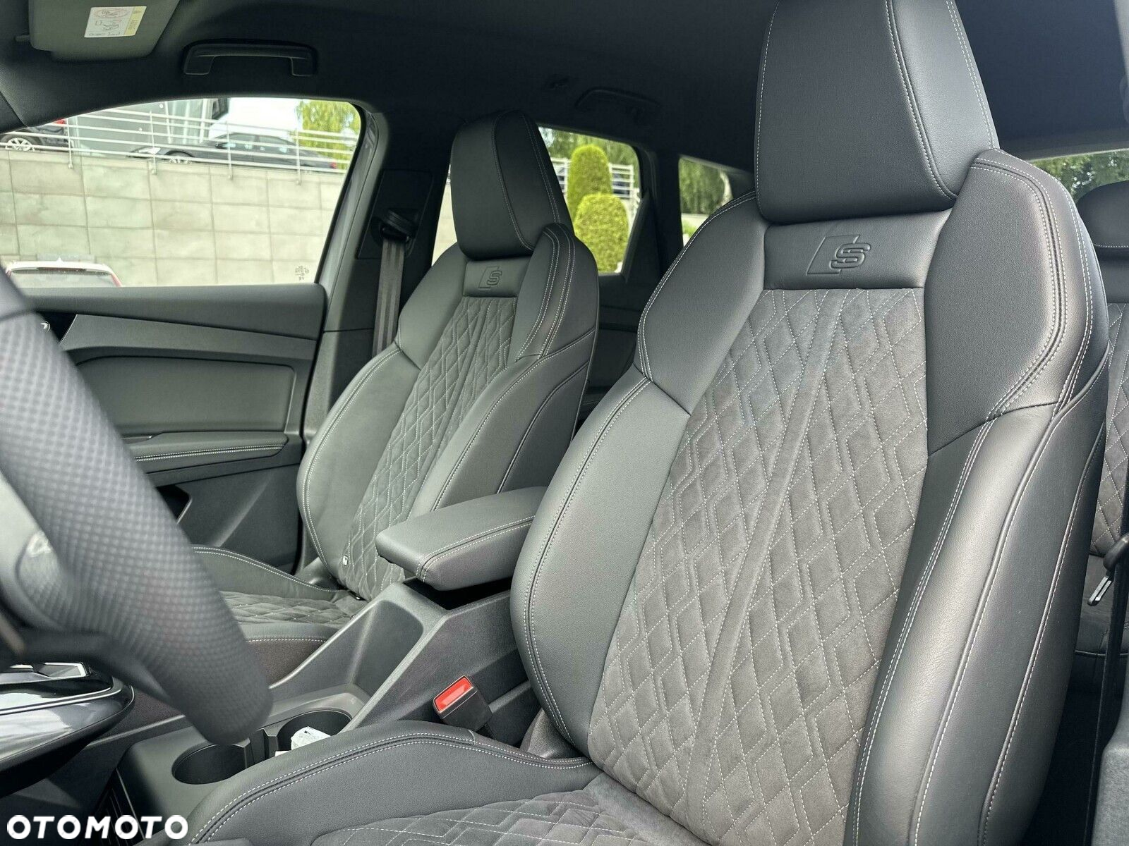 Audi Q4 e-tron - 10