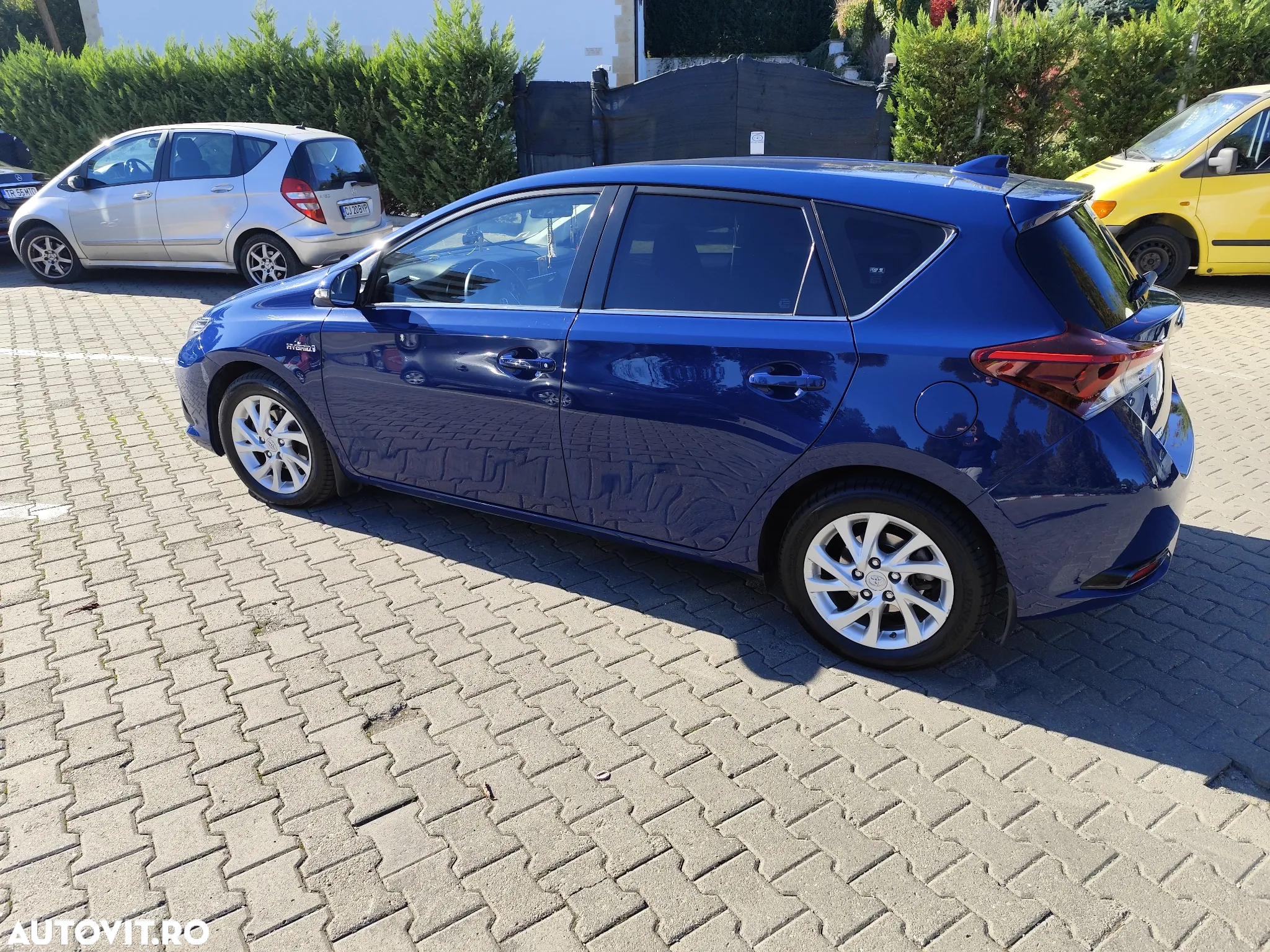 Toyota Auris 1.8 L VVT-i Hybrid Luna - 4