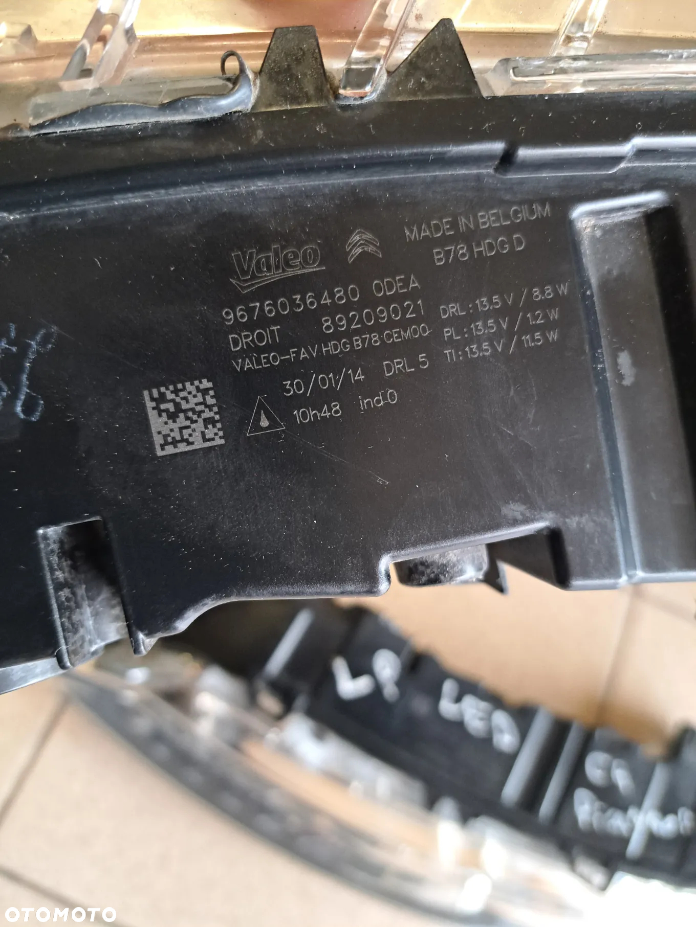 Citroen c4 picasso II lampa led  prawa 9676036480 - 8
