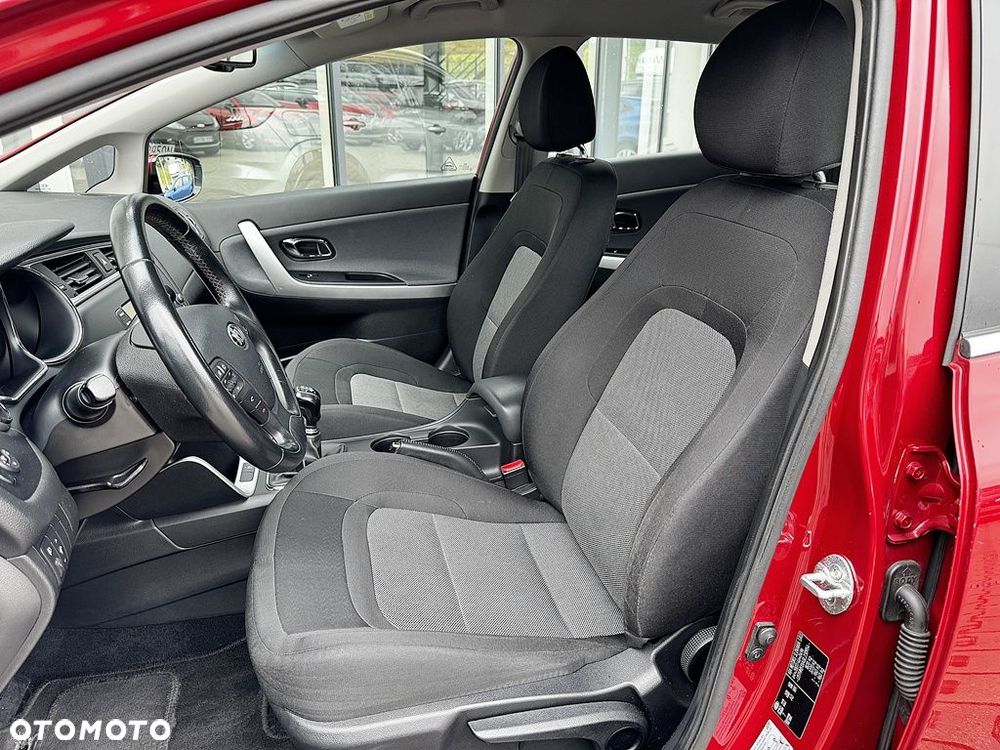Kia Ceed 1.6 GDI L - 13