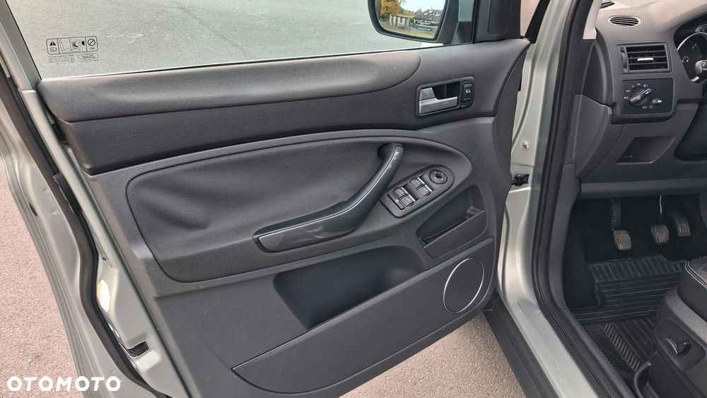 Ford Kuga - 22