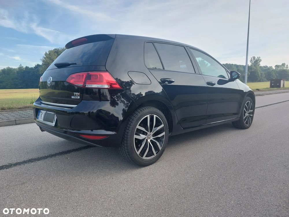 Volkswagen Golf - 10