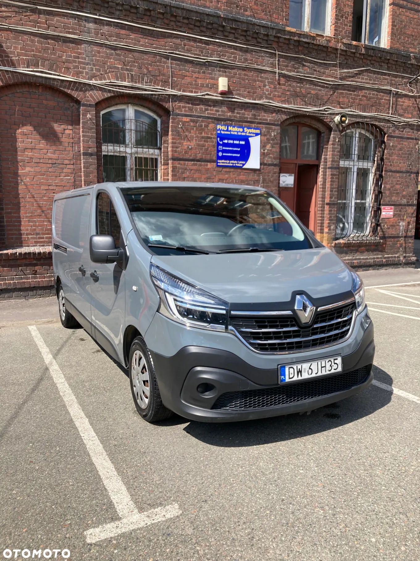 Renault Trafic - 1