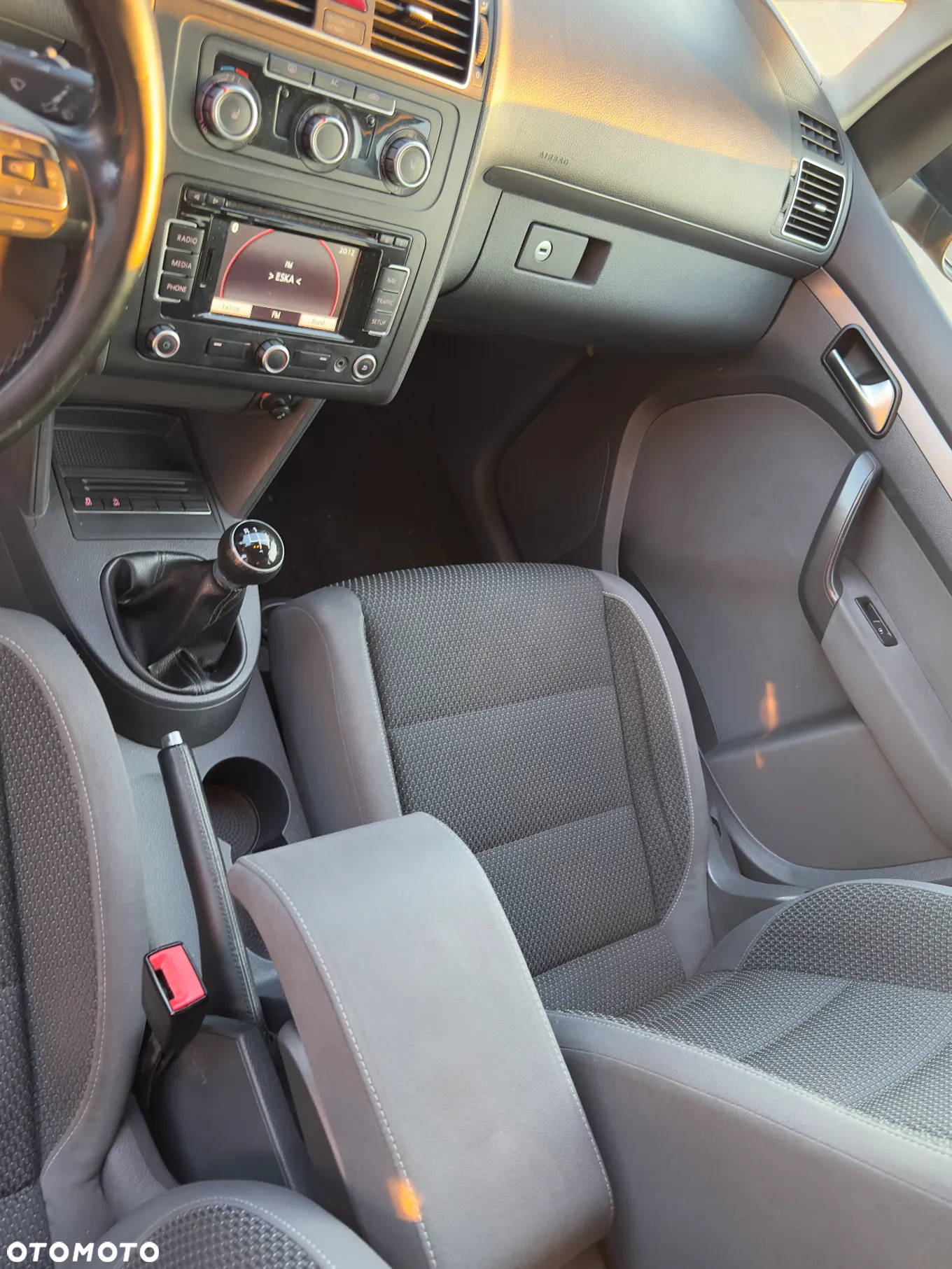 Volkswagen Touran 1.6 TDI DPF BlueMot Trendline - 28