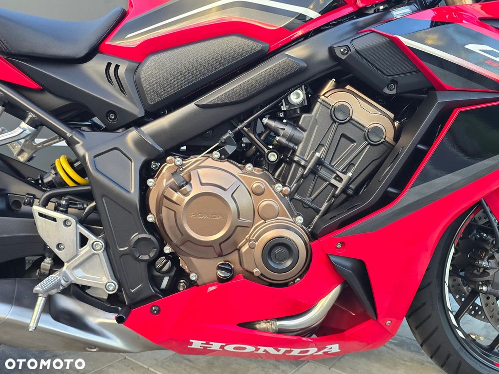 Honda CBR - 13