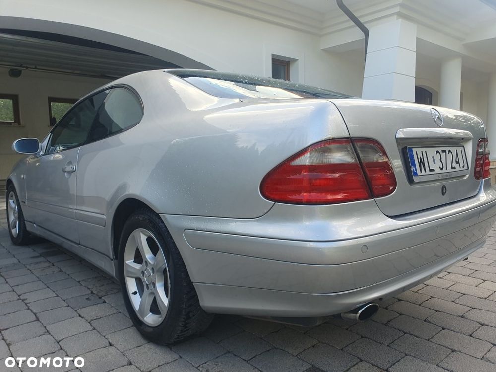 Mercedes-Benz CLK - 4