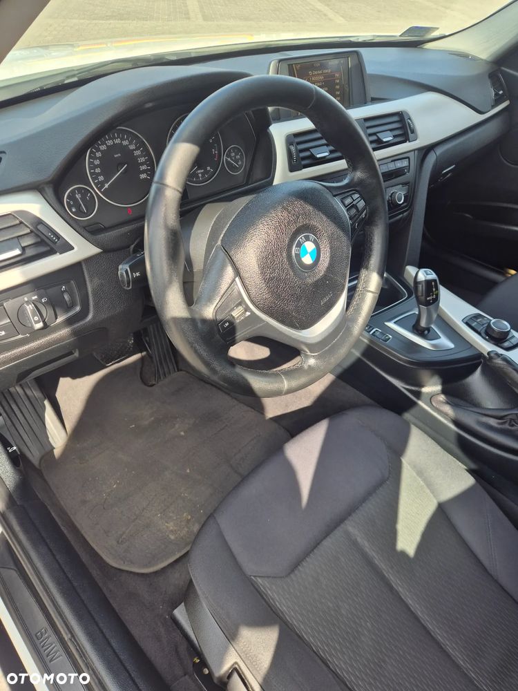 BMW Seria 3 316i - 3