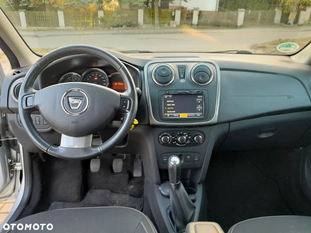 Dacia Logan TCe 90 Prestige - 16