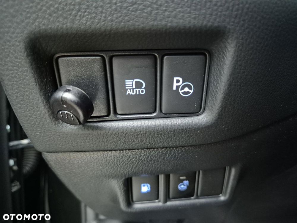 Toyota C-HR 1.8 Hybrid GPF Executive - 23