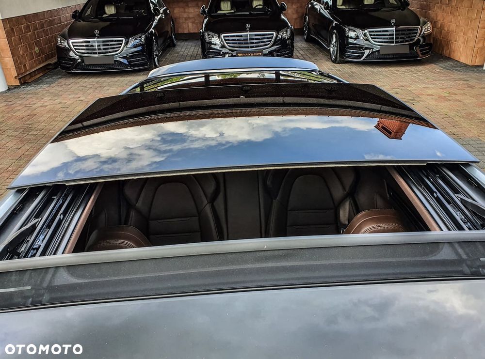 Porsche Panamera - 4