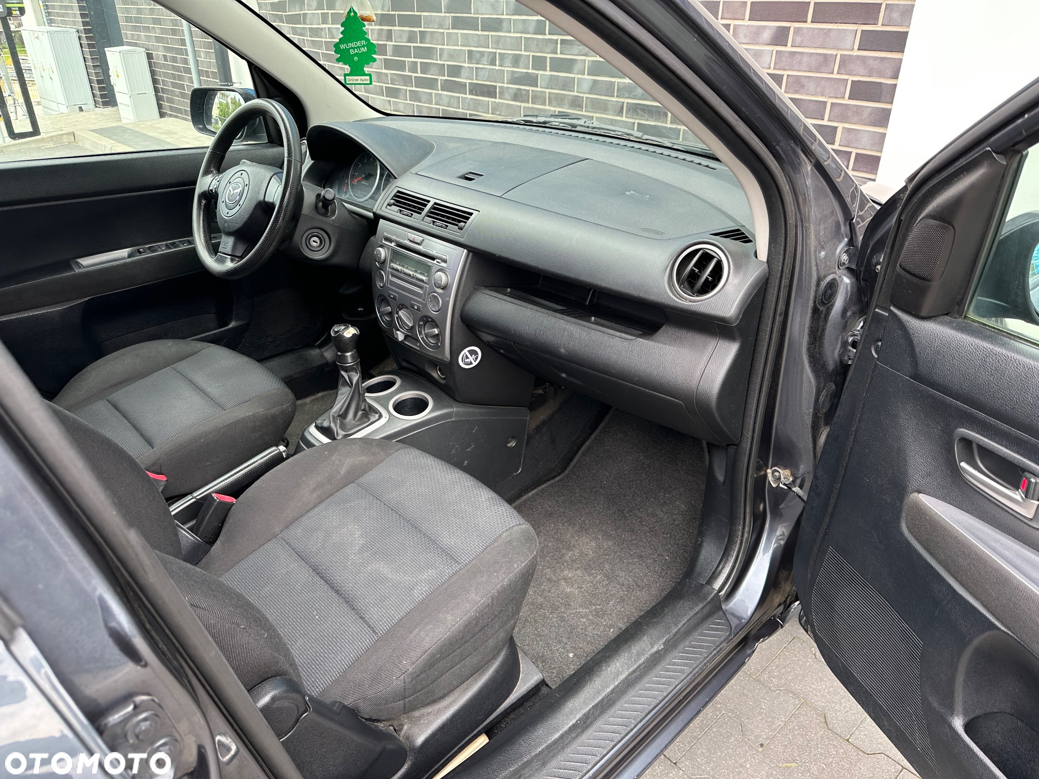 Mazda 2 1.4 Sport - 11