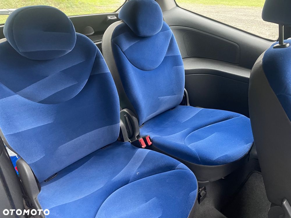 Citroën C2 1.1 VTR - 11