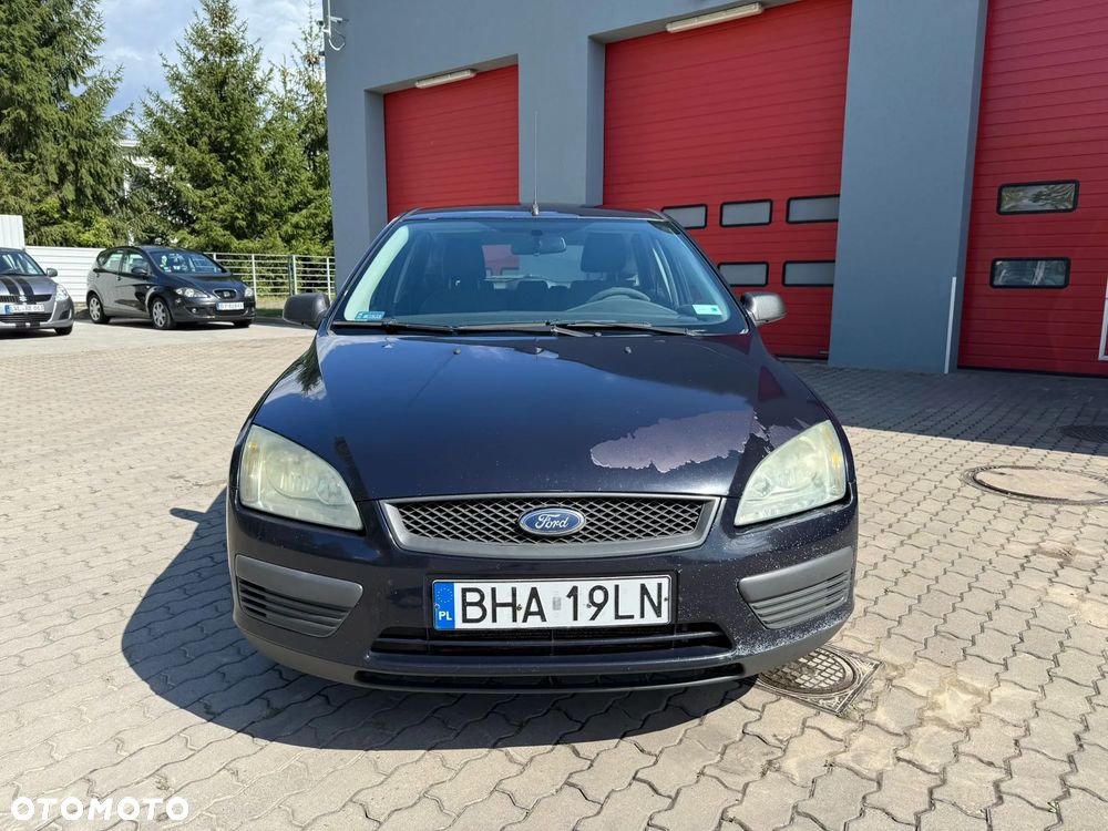 Ford Focus 1.4 Ambiente - 2