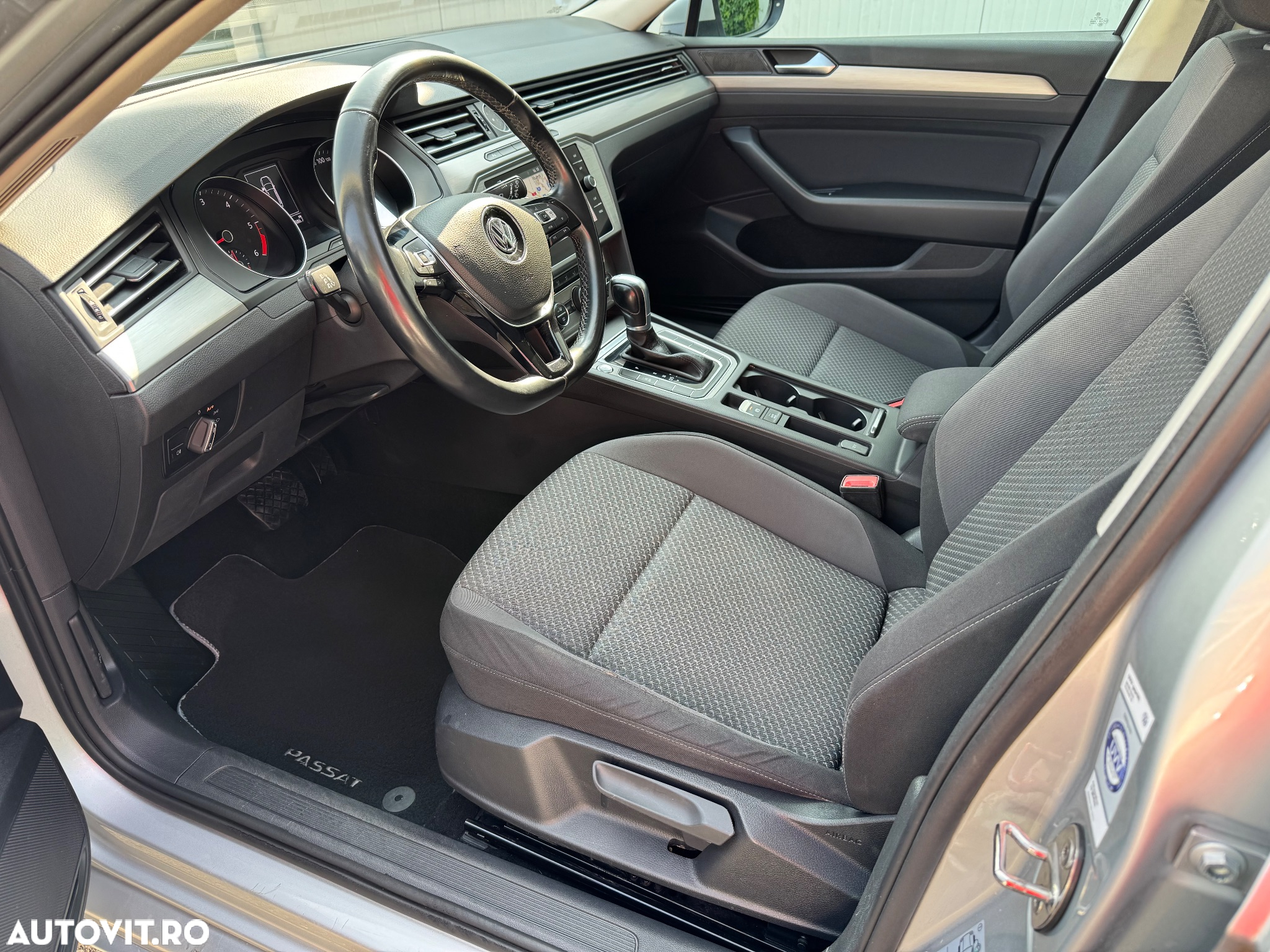 Volkswagen Passat Variant 2.0 TDI SCR DSG BlueMotion Trendline - 7