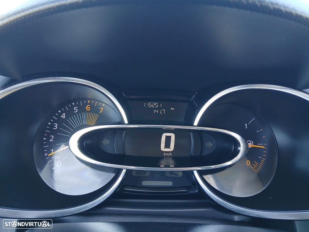 Renault Clio Sport Tourer 0.9 TCE Dynamique S - 11