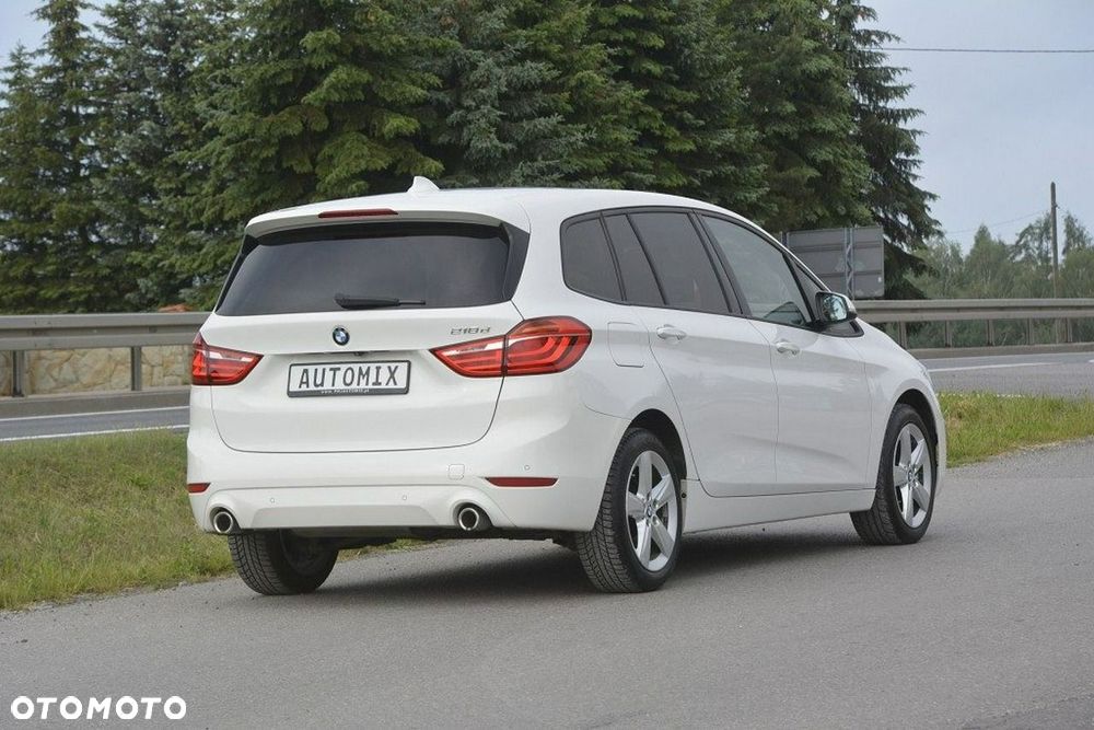 BMW Seria 2 218d Sport Line - 9