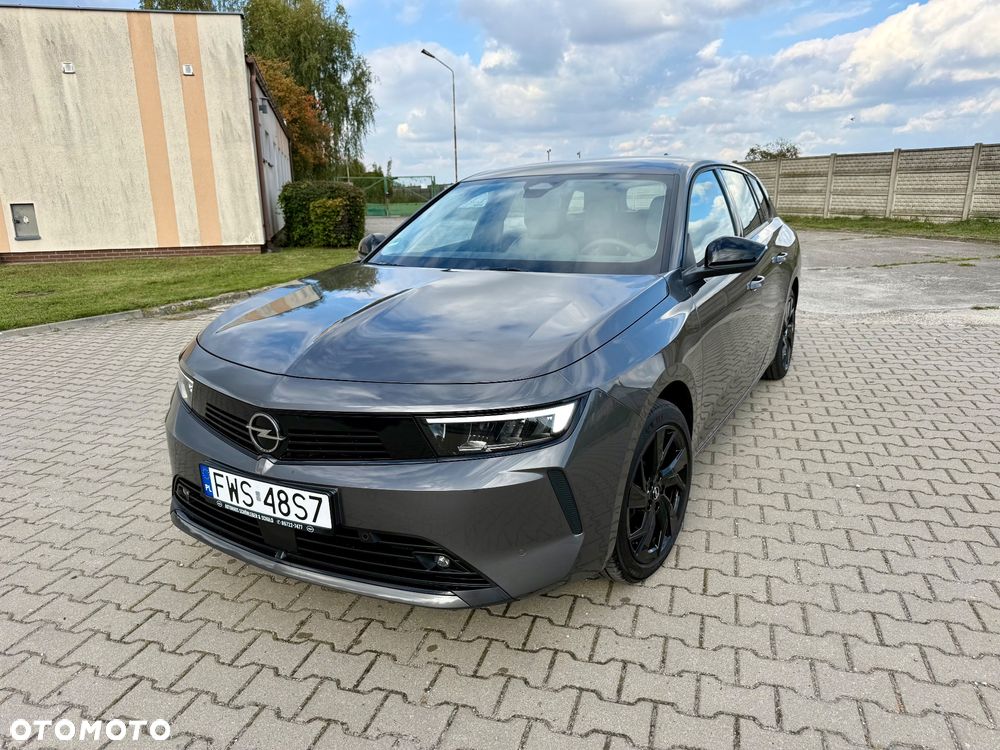 Opel Astra 1.2 Turbo Enjoy - 1