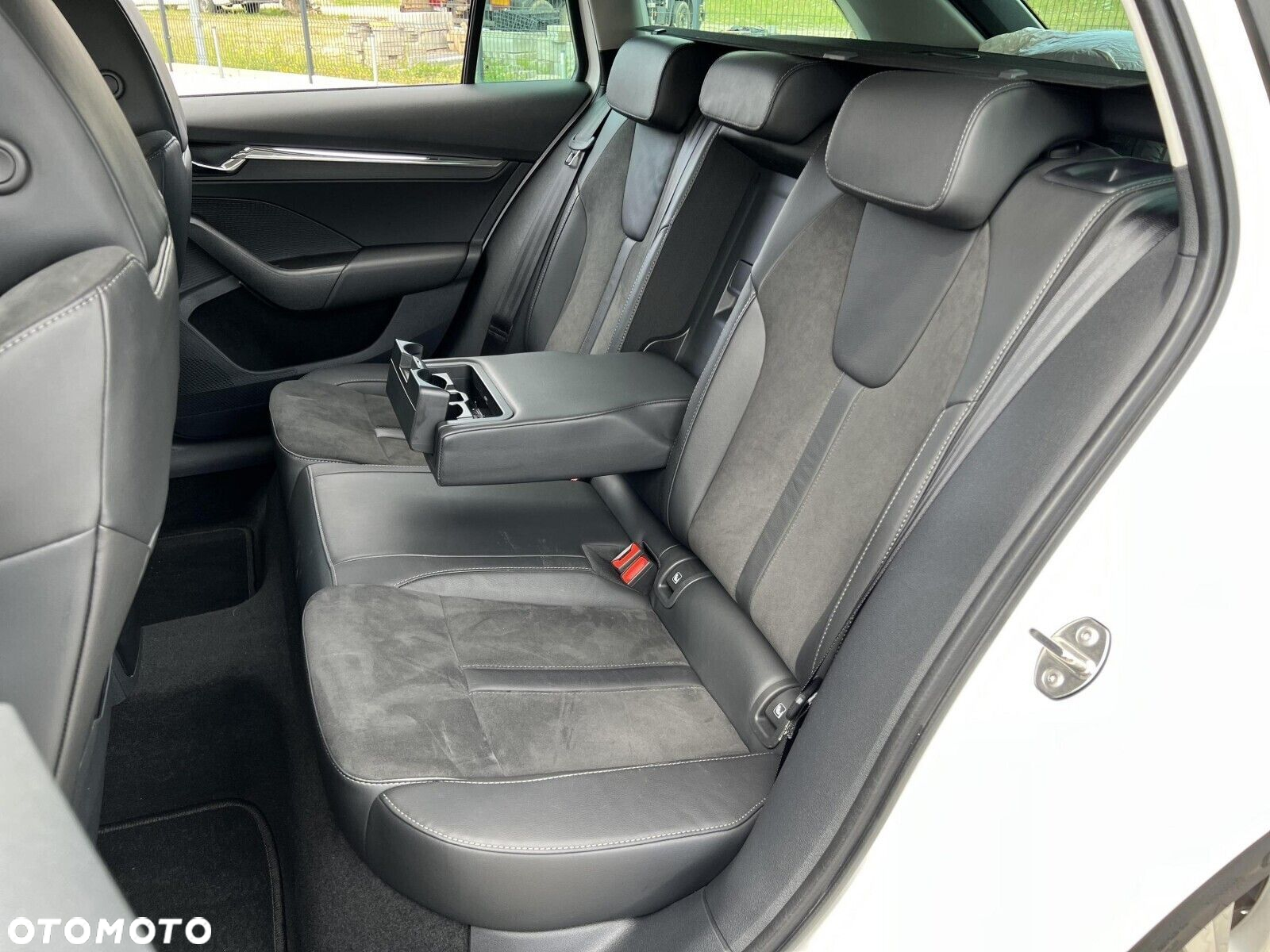 Skoda Octavia 2.0 TDI Style DSG - 10