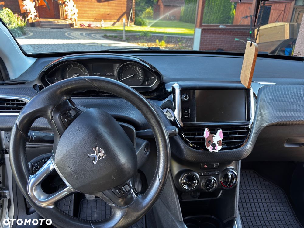 Peugeot 208 1.2 PureTech Style - 7