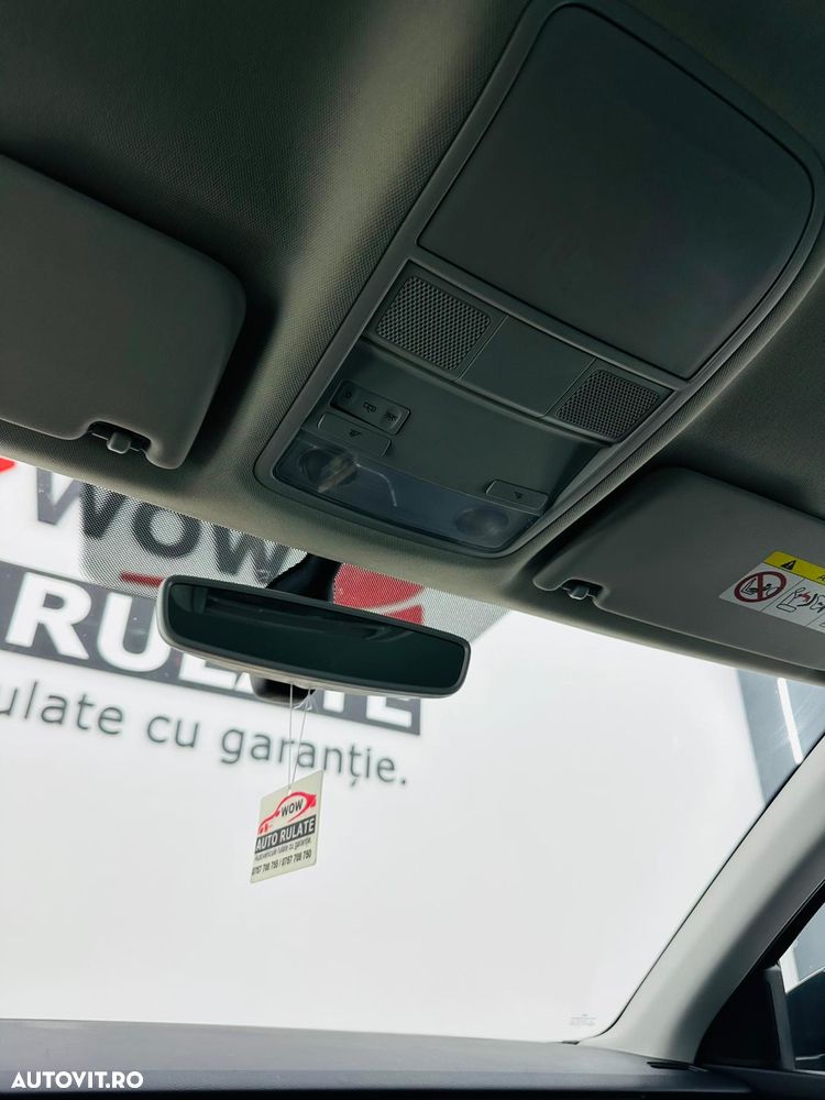 Skoda Octavia Combi 1.6 TDI DSG Premium Edition - 30