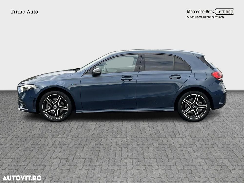 Mercedes-Benz A 250 e 8G-DCT AMG Line - 3