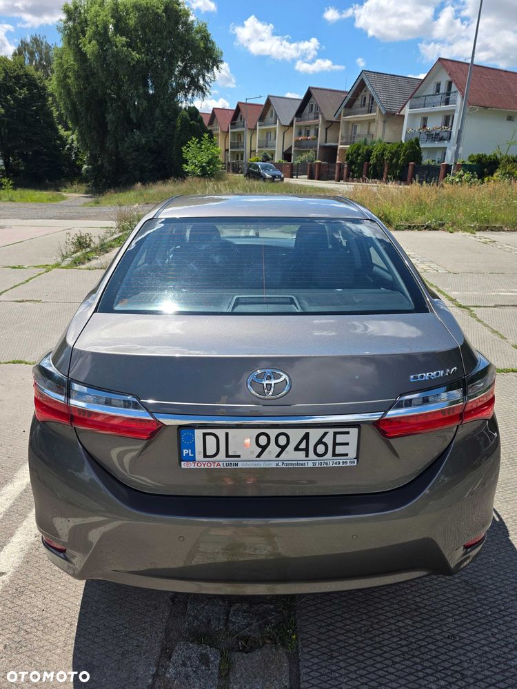 Toyota Corolla - 4