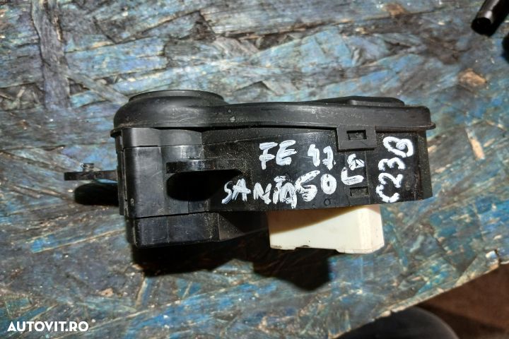 Buton reglaj oglinzi 93530-26000 93530-26020 93530-26000 93530-26020 - 1